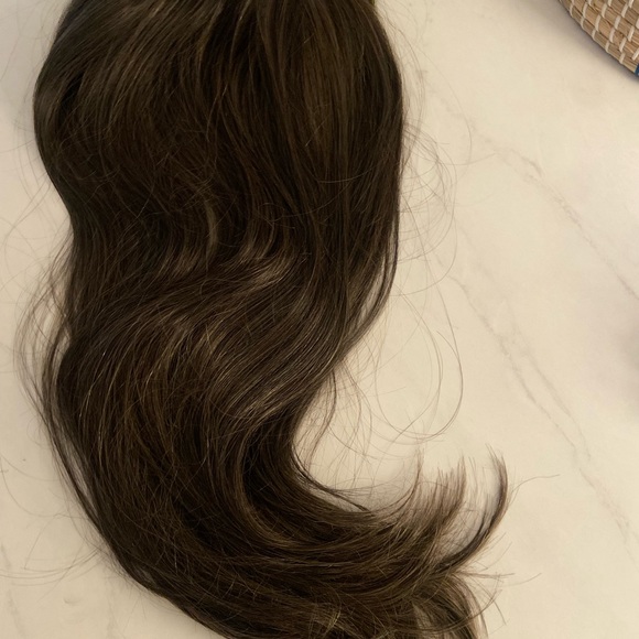 Insert name here hair: 22 in U-Clip - Picture 2 of 3
